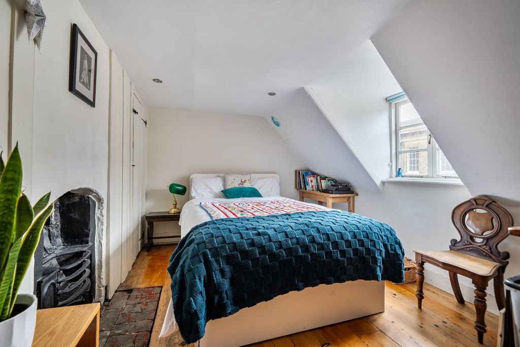 Additional image 10 of 3 bed terraced house for saleHigh Street, Old Portsmouth, Hampshire PO1