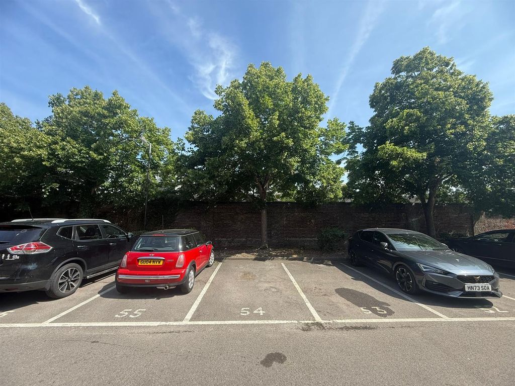Additional image 6 of 1 bed flat for saleSt. Marys Road, Portsmouth PO3