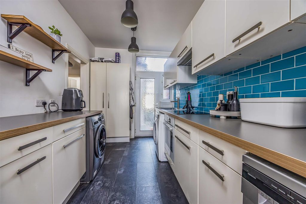 Additional image 2 of 3 bed terraced house for saleEmpshott Road, Southsea PO4