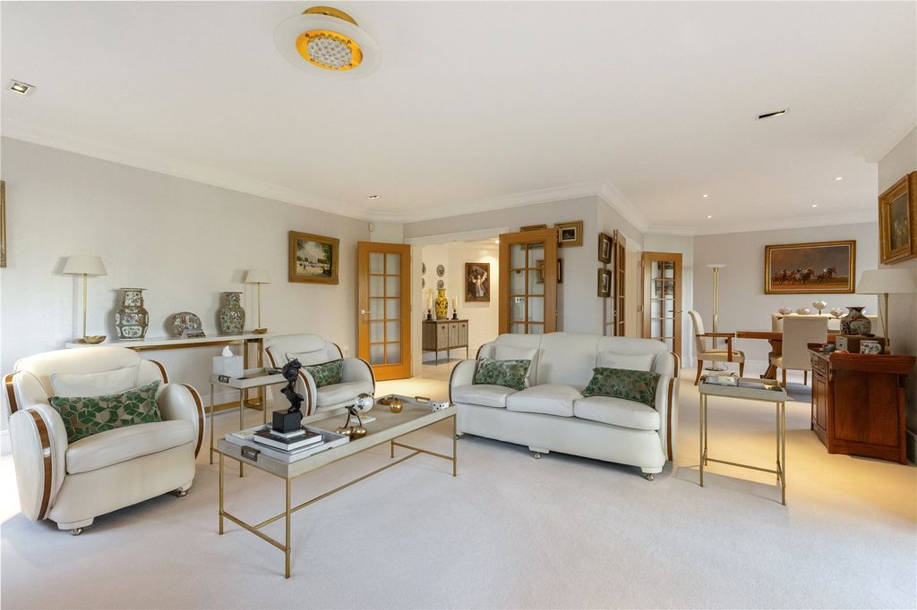 Additional image 4 of 2 bed flat for saleDevenish Road, Sunningdale, Berkshire SL5