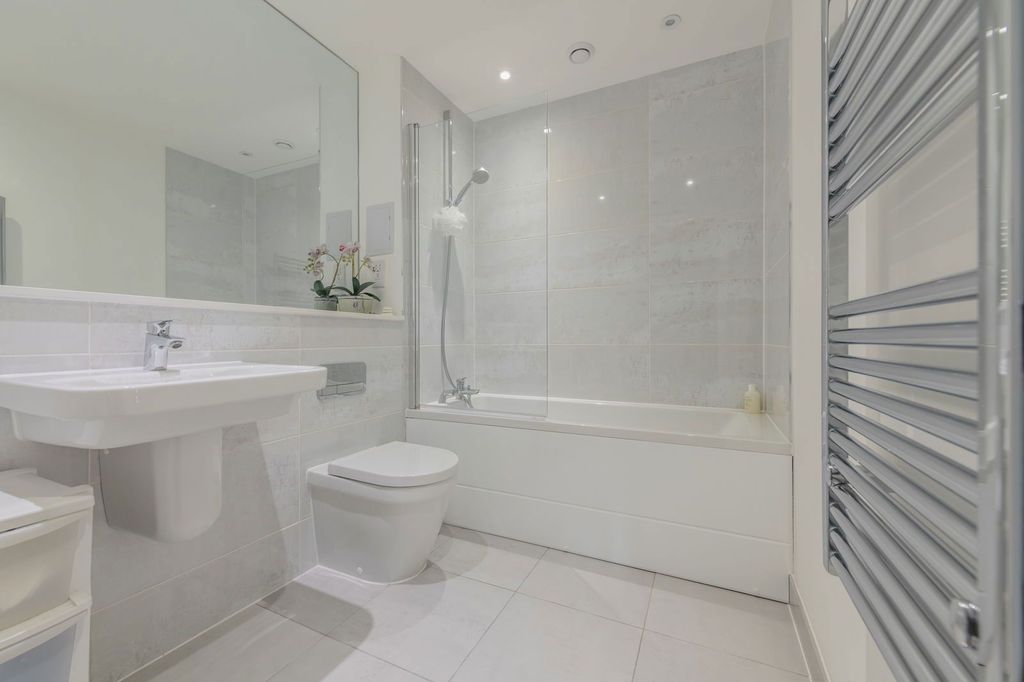 Additional image 8 of 2 bed flat for saleTelevision House, Meridian Way, Southampton SO14