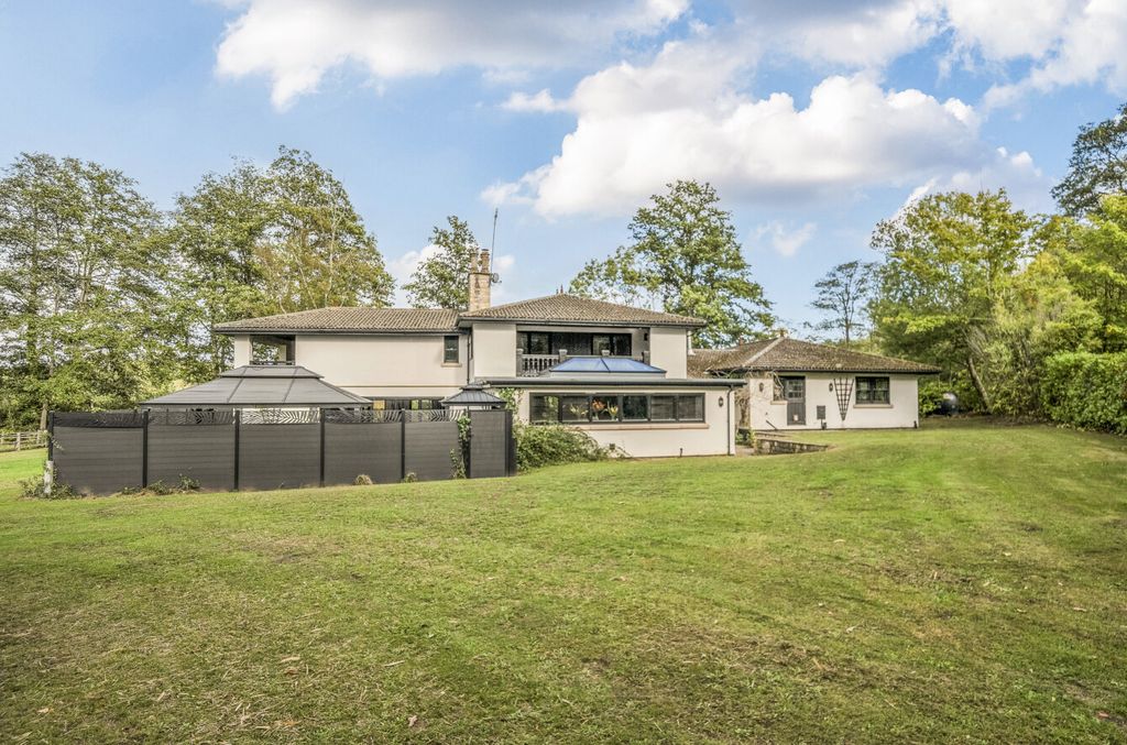 Additional image 12 of 6 bed detached house for saleJubilee Road, Finchampstead, Wokingham RG40