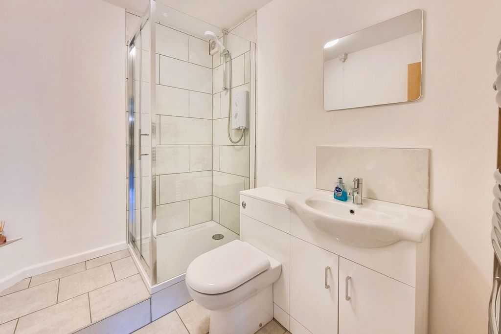 Additional image 11 of 2 bed flat for saleDrayton, Hampshire PO6