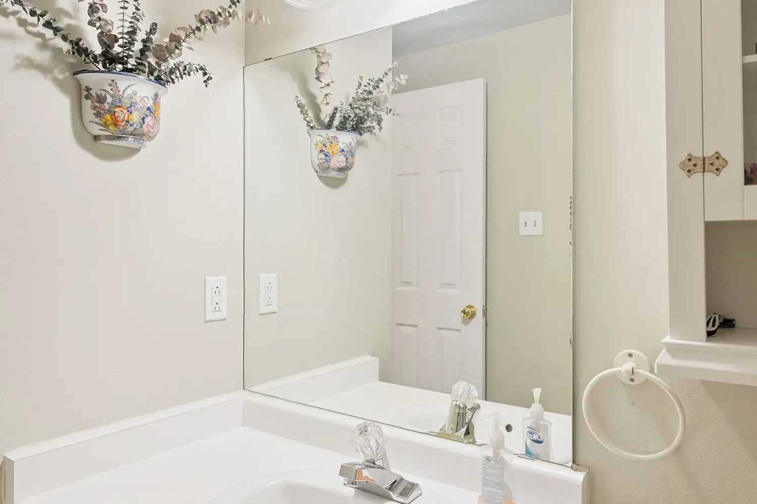 Additional image 17 of 45 Gatewood Place 19