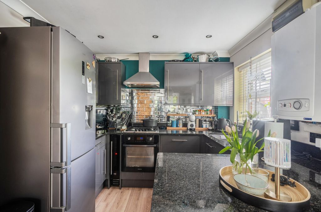 Additional image 4 of 4 bed terraced house for saleHill Lane, Upper Shirley, Southampton, Hampshire SO15