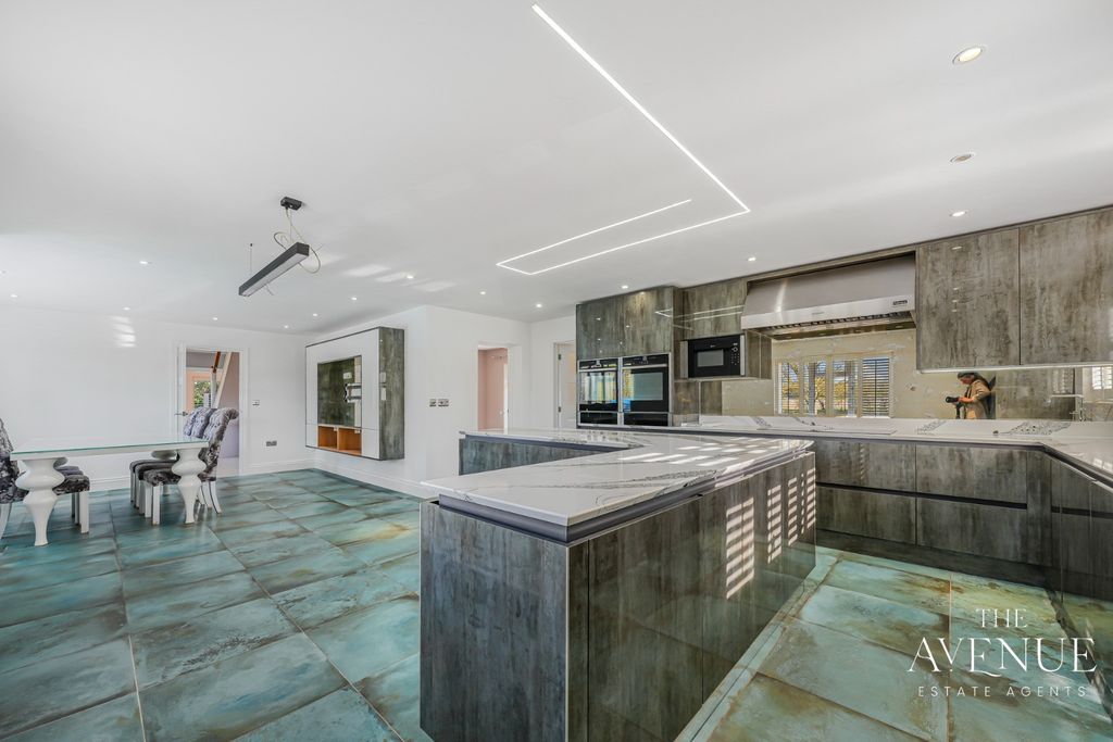 Additional image 13 of 5 bed detached house for saleMaldon Road, Witham, Essex CM8