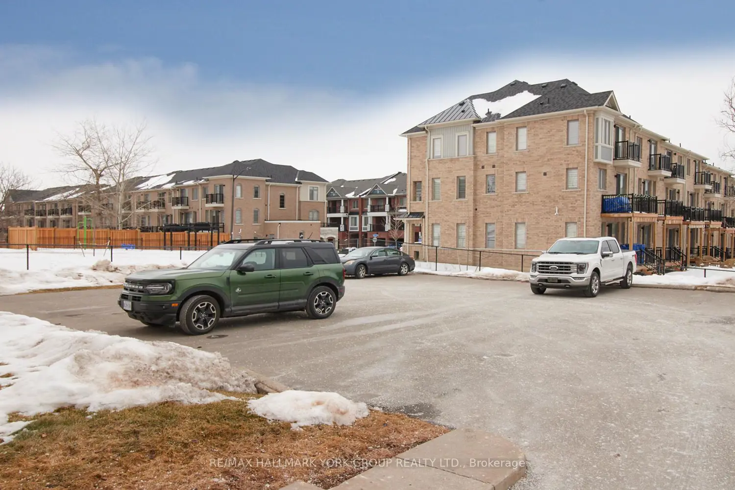 Additional image 6 of 1613 Dufferin Street