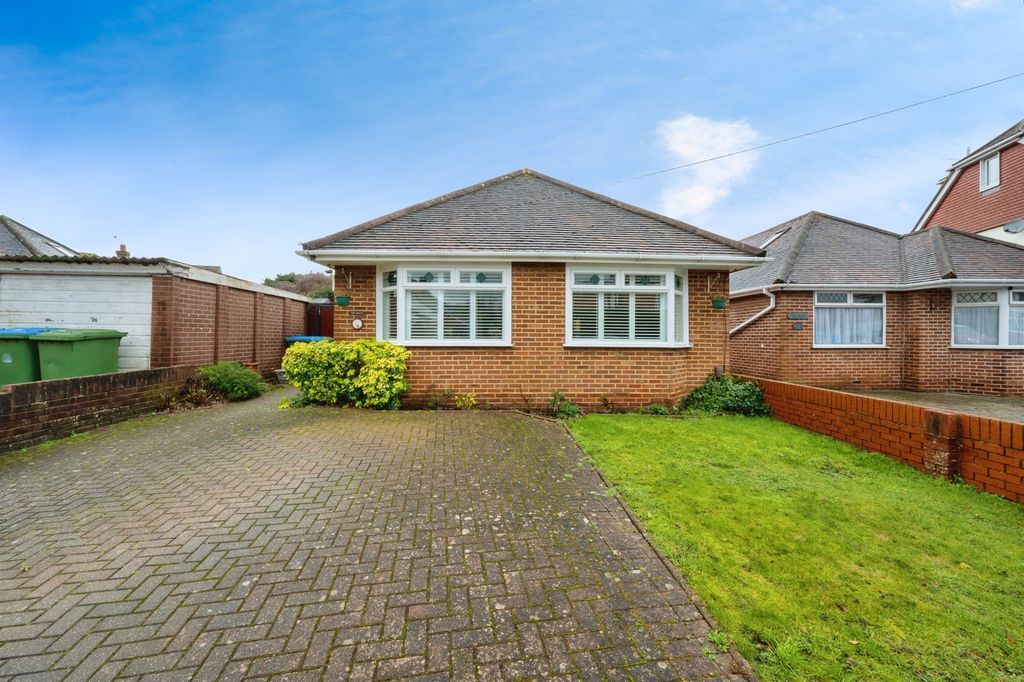 Additional image 16 of 4 bed bungalow for saleTemple Gardens, Southampton SO19