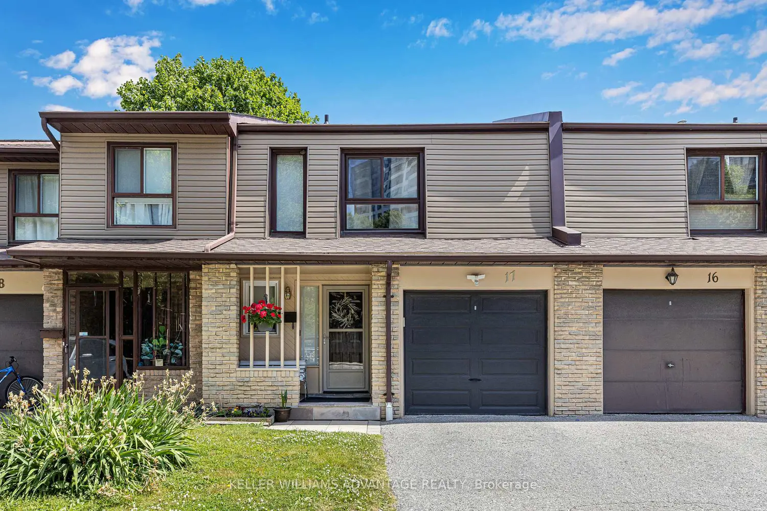 Additional image 3 of 1051 Sandhurst Circle 17