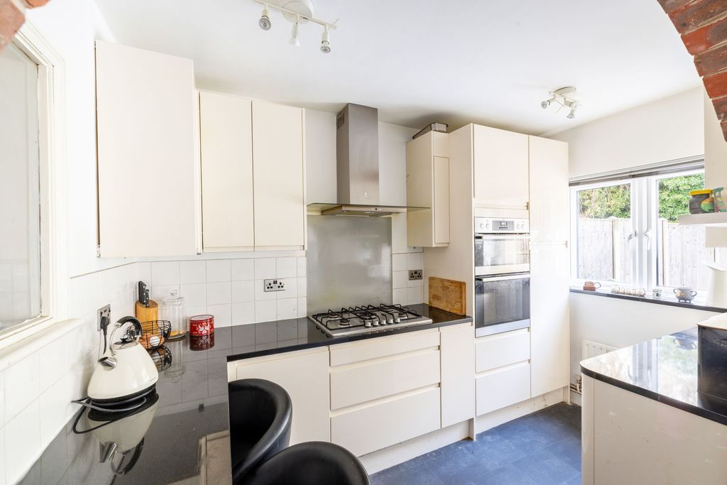 Additional image 3 of 4 bed terraced house for saleGodstone Road, Whyteleafe CR3