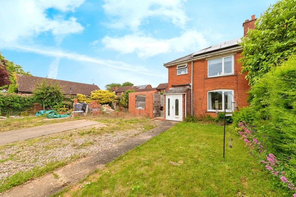 Additional image 12 of 3 bed end terrace house for saleWoolsthorpe Road, Woolsthorpe By Colsterworth, Grantham NG33