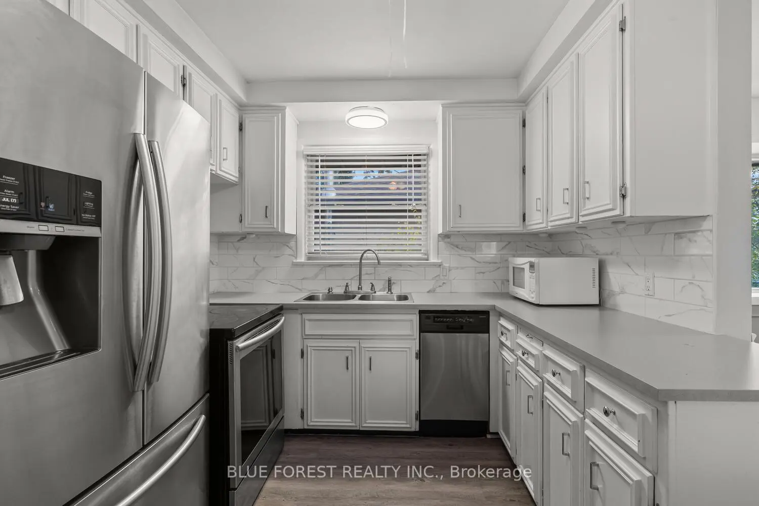 Additional image 9 of 106 Laurentian Drive