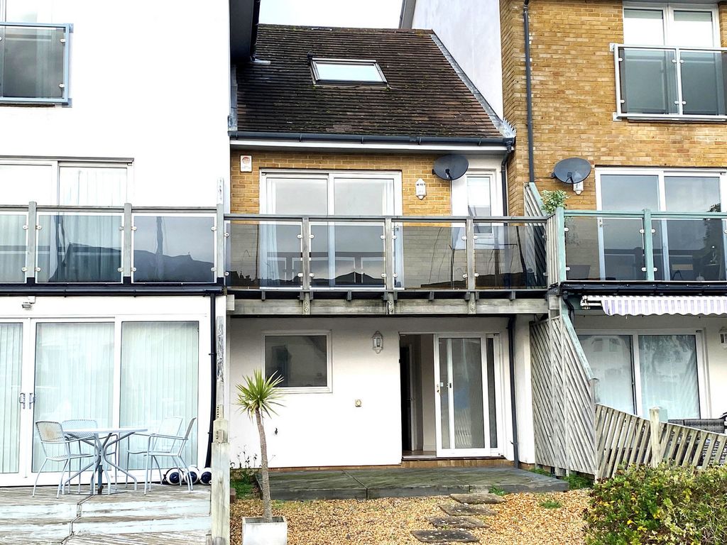 Additional image 9 of 3 bed town house for saleBryher Island, Portsmouth PO6