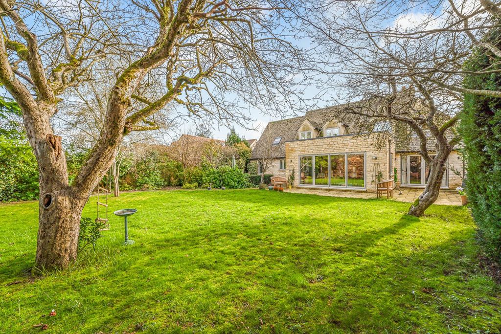 Additional image 14 of 5 bed property for saleShipton Road, Woodstock OX20