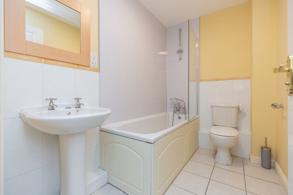 Additional image 15 of 5 bed end terrace house for saleRidgeway Road, Gillingham SP8