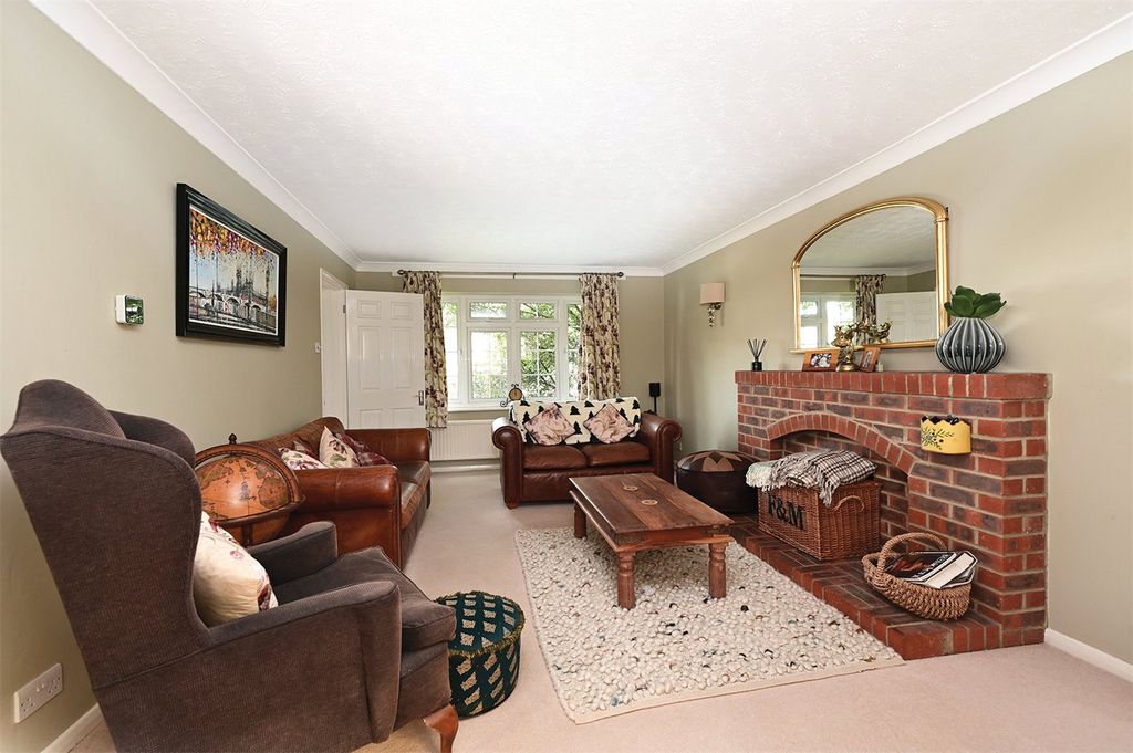 Additional image 7 of 4 bed detached house for saleHilfield, Yateley, Hampshire GU46
