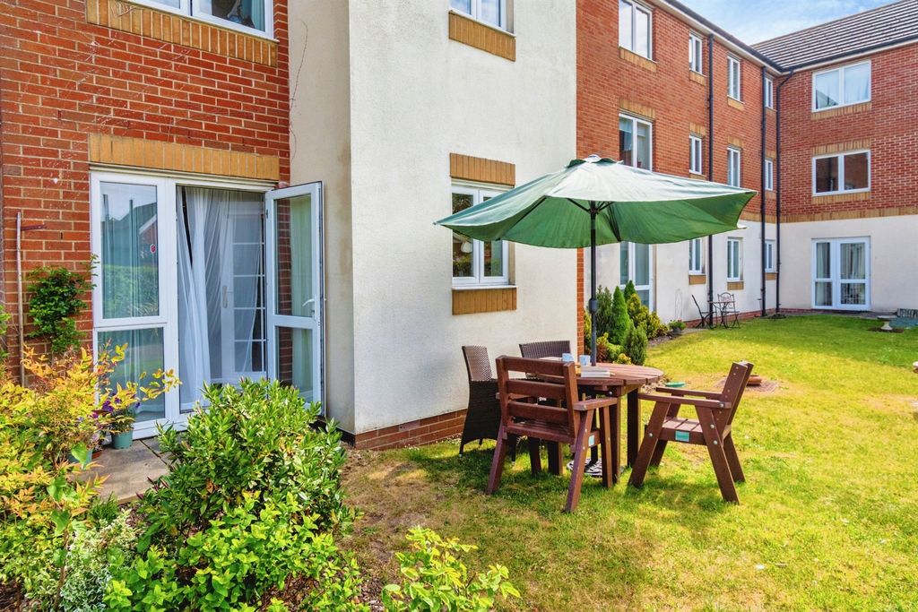 Additional image 15 of 2 bed flat for saleHighfield Lane, Southampton SO17