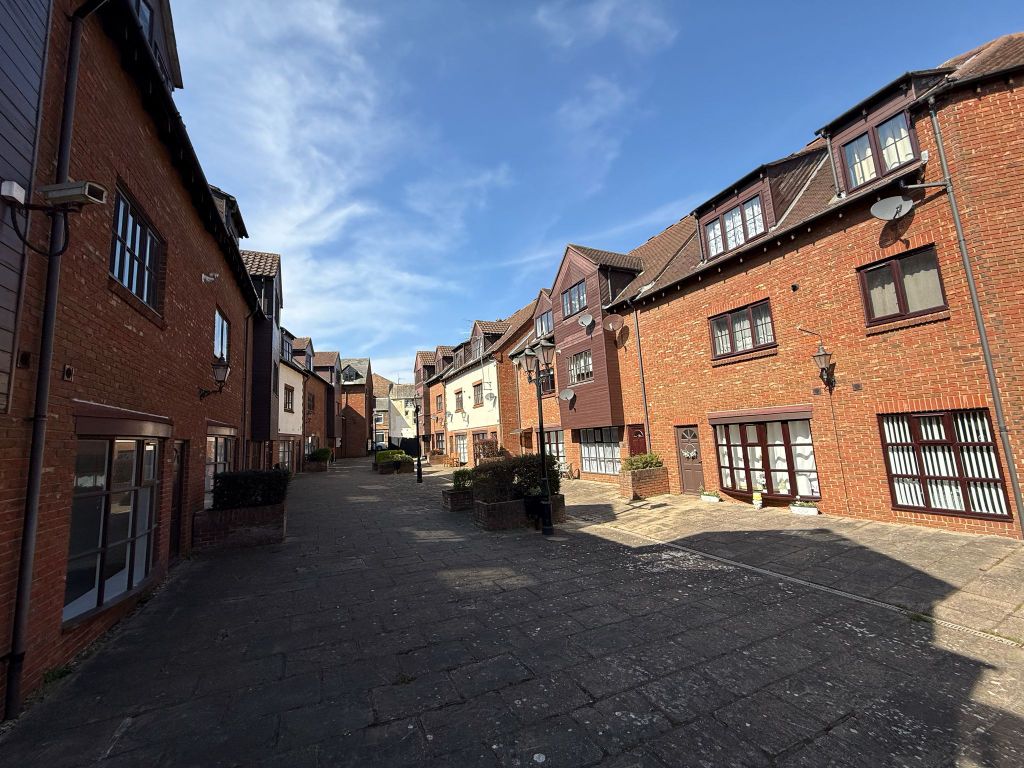 3 bed flat for saleChurch Mews, Wisbech PE13