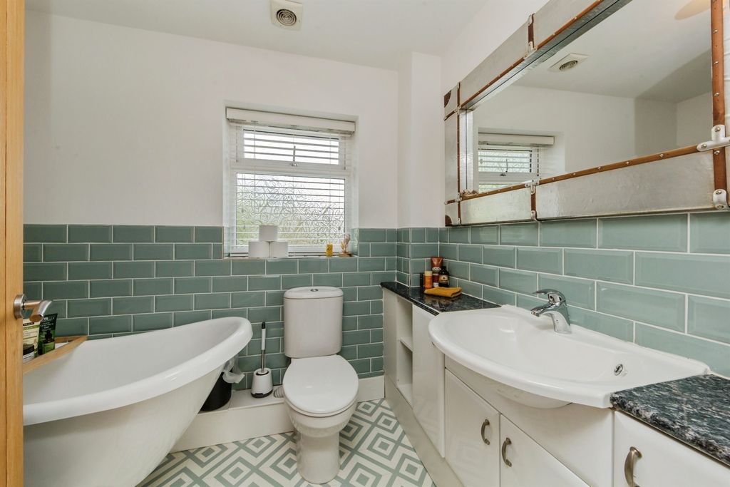 Additional image 17 of 4 bed detached house for saleFarriers Way, Winsford CW7