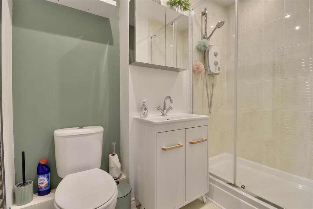 Additional image 11 of 4 bed town house for saleEast Shore Way, Portsmouth PO3