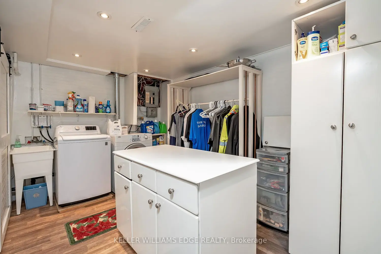 Additional image 17 of 2407 Hemlock Court