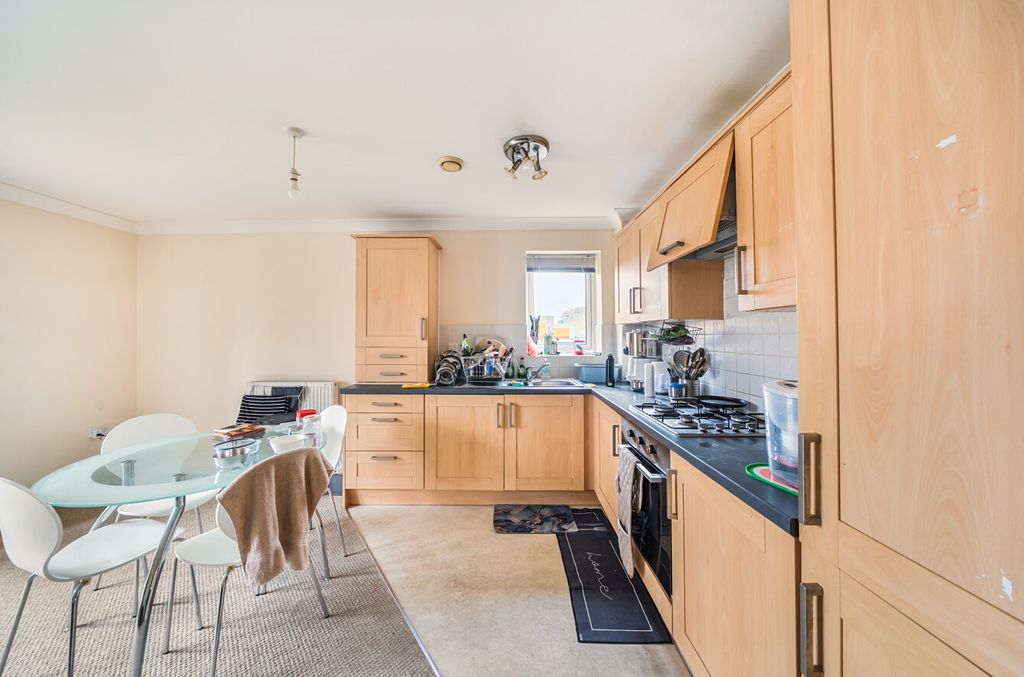 Additional image 4 of 2 bed flat for saleWinchester Road, Southampton, Hampshire SO16