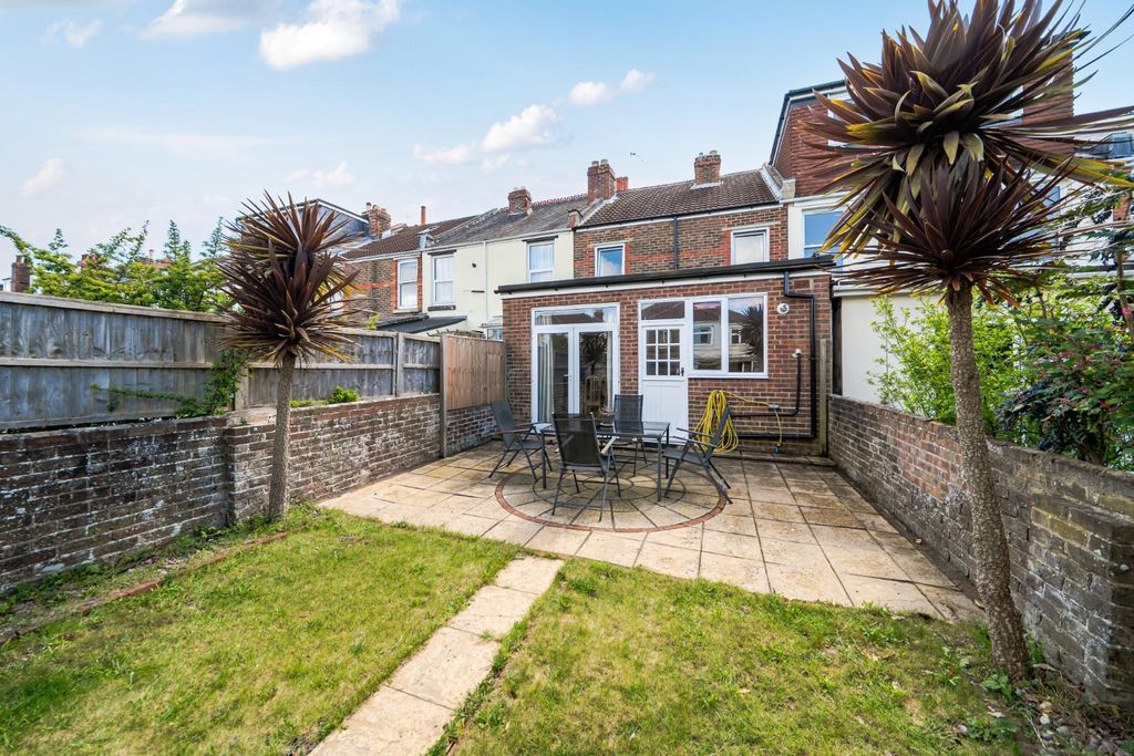 Additional image 3 of 3 bed property for saleOphir Road, Portsmouth PO2