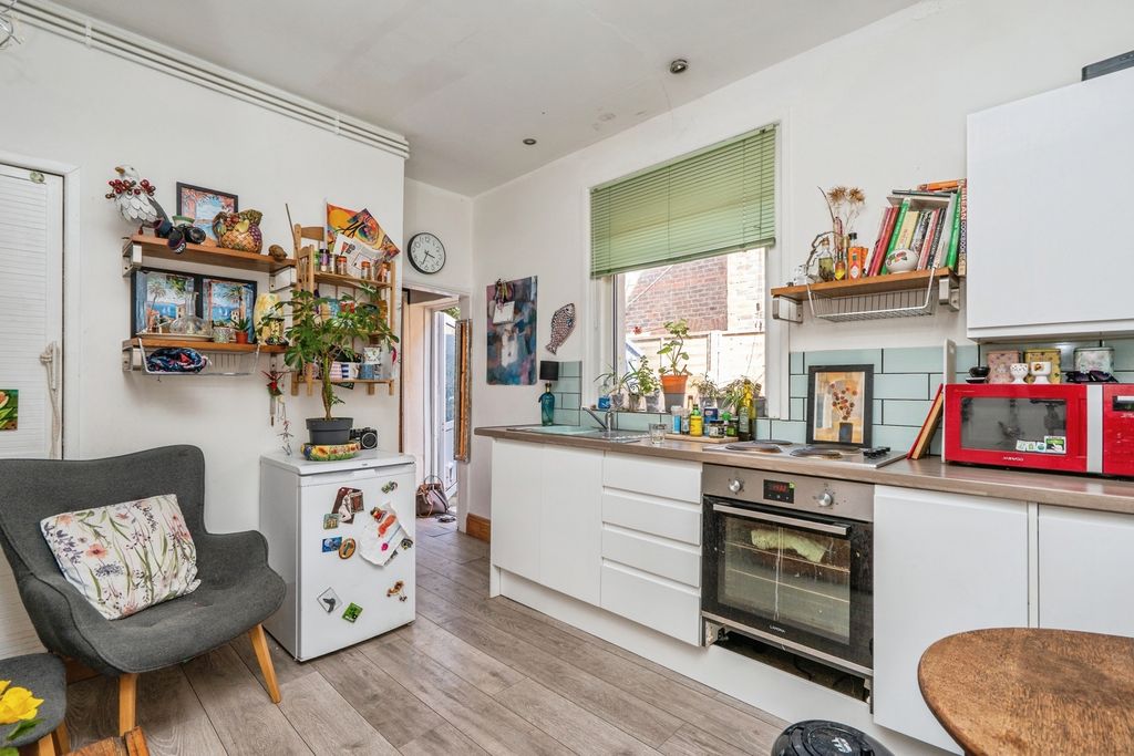 Additional image 13 of 1 bed flat for saleMontgomerie Road, Southsea, Hampshire PO5