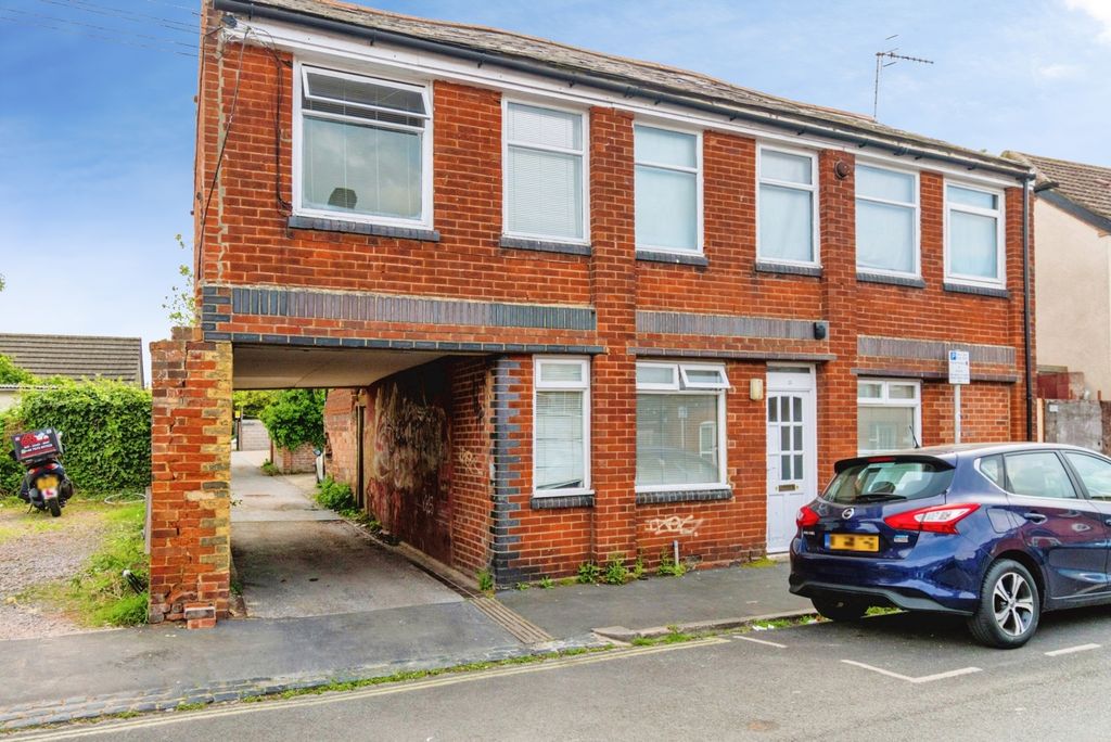 5 bed detached house for saleHolt Road, Southampton, Hampshire SO15