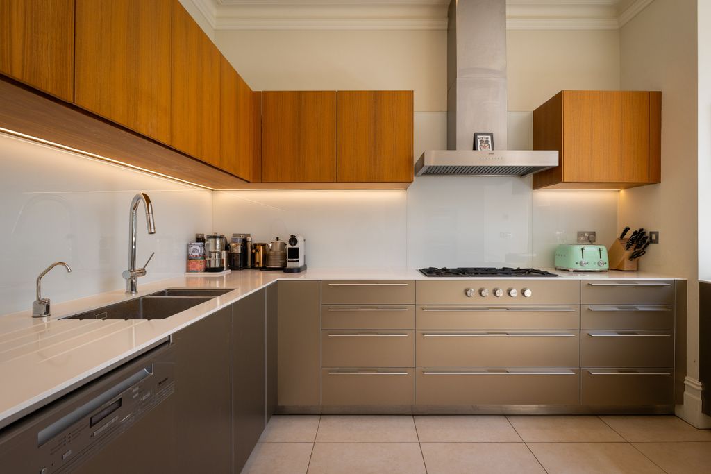 Additional image 14 of 5 bed property for saleSheen Road, Richmond, London TW10
