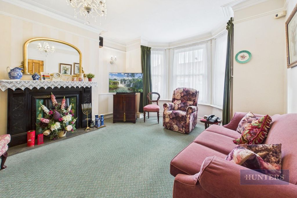 Additional image 4 of 4 bed semi-detached house for saleSt. James Road, Southampton SO15