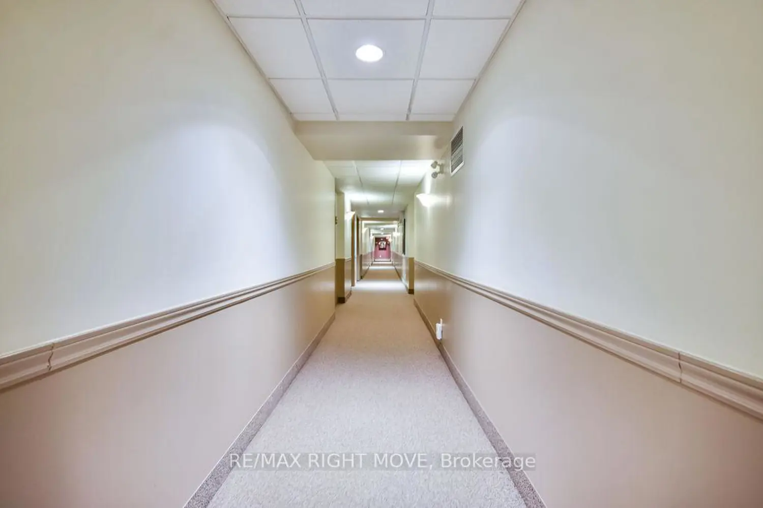 Additional image 19 of 486 Laclie Street 313
