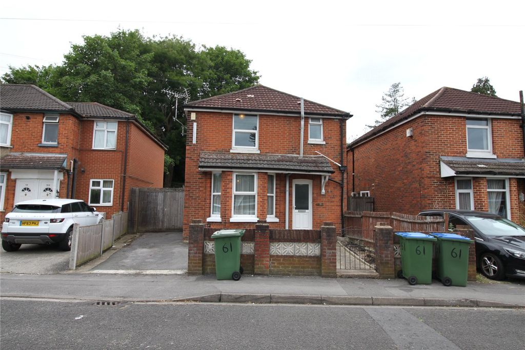 4 bed detached house for saleOsborne Road South, Southampton, Hampshire SO17