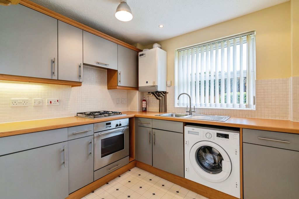 Additional image 12 of 2 bed flat for saleMoor Lane, Bingham, Nottingham NG13