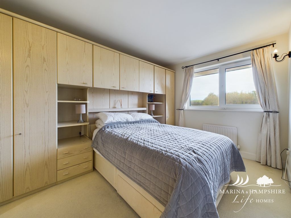 Additional image 6 of 2 bed flat for saleOyster Quay, Port Solent, Portsmouth PO6