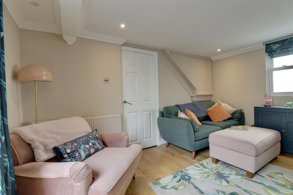 Additional image 12 of 2 bed flat for saleClarence Parade, Southsea PO5