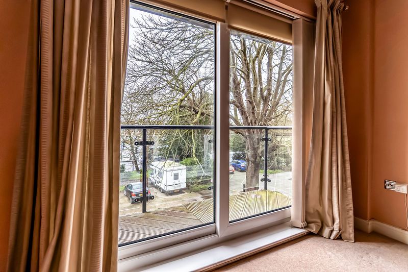Additional image 12 of 2 bed flat for saleGisors Road, Southsea PO4