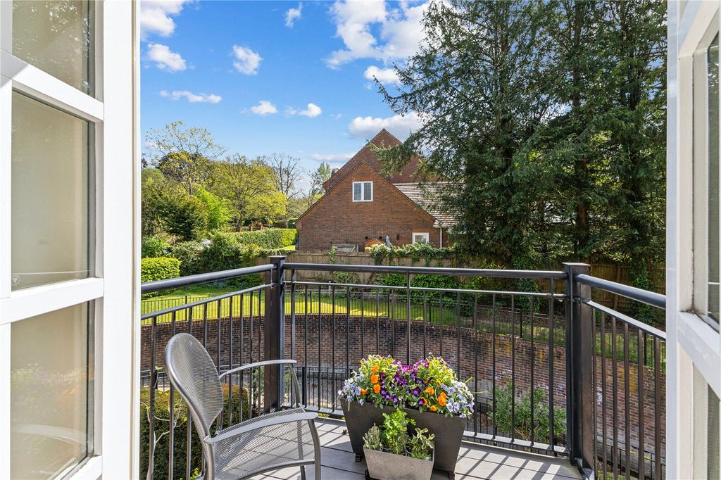 Additional image 8 of 2 bed flat for saleCross Road, Ascot, Berkshire SL5