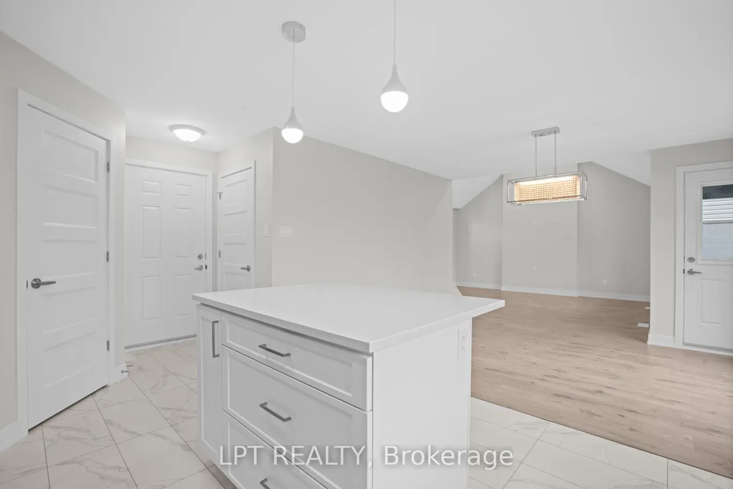 Additional image 10 of 936 Katia Street