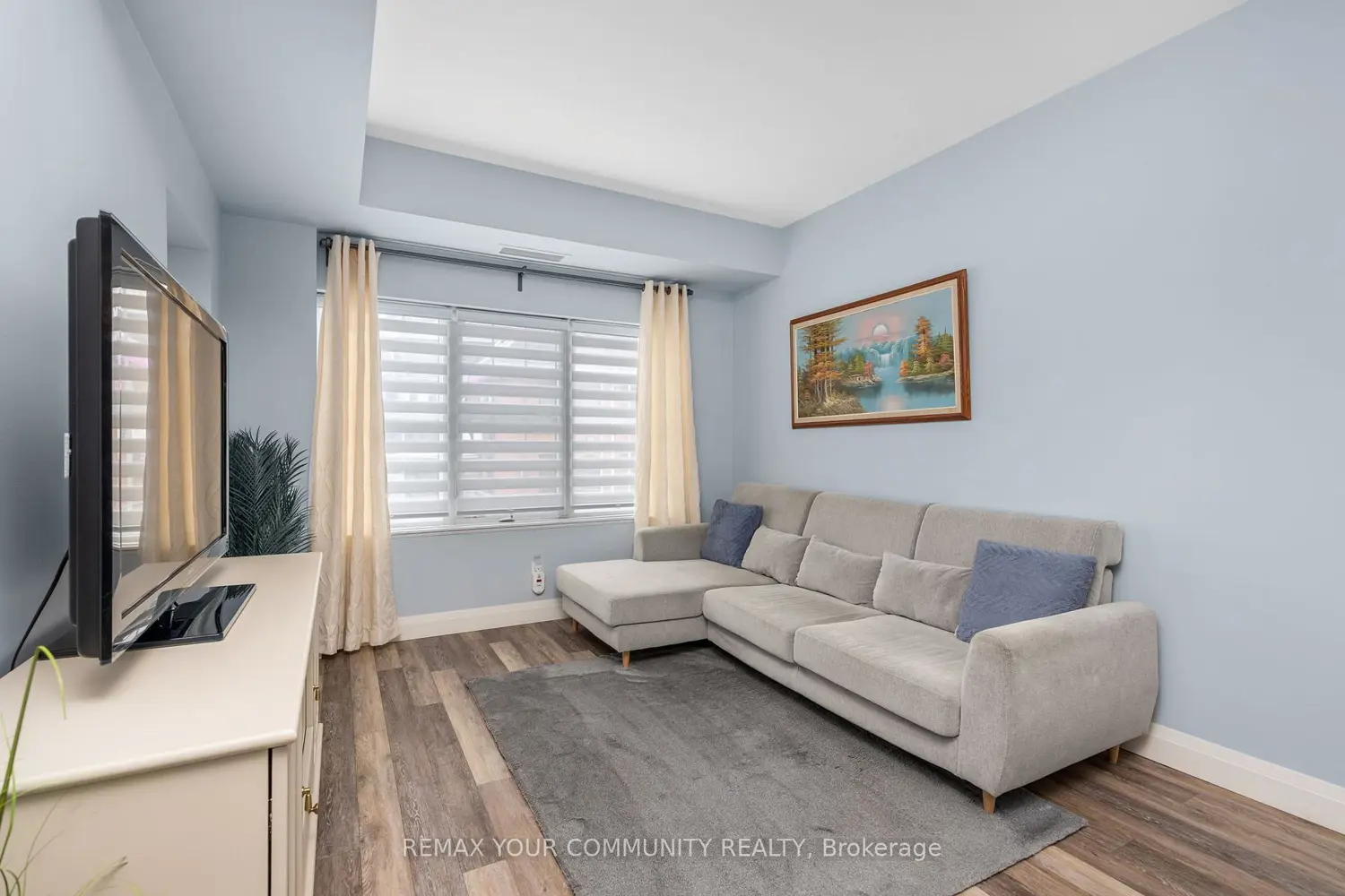 Additional image 5 of 9973 Keele Street 202