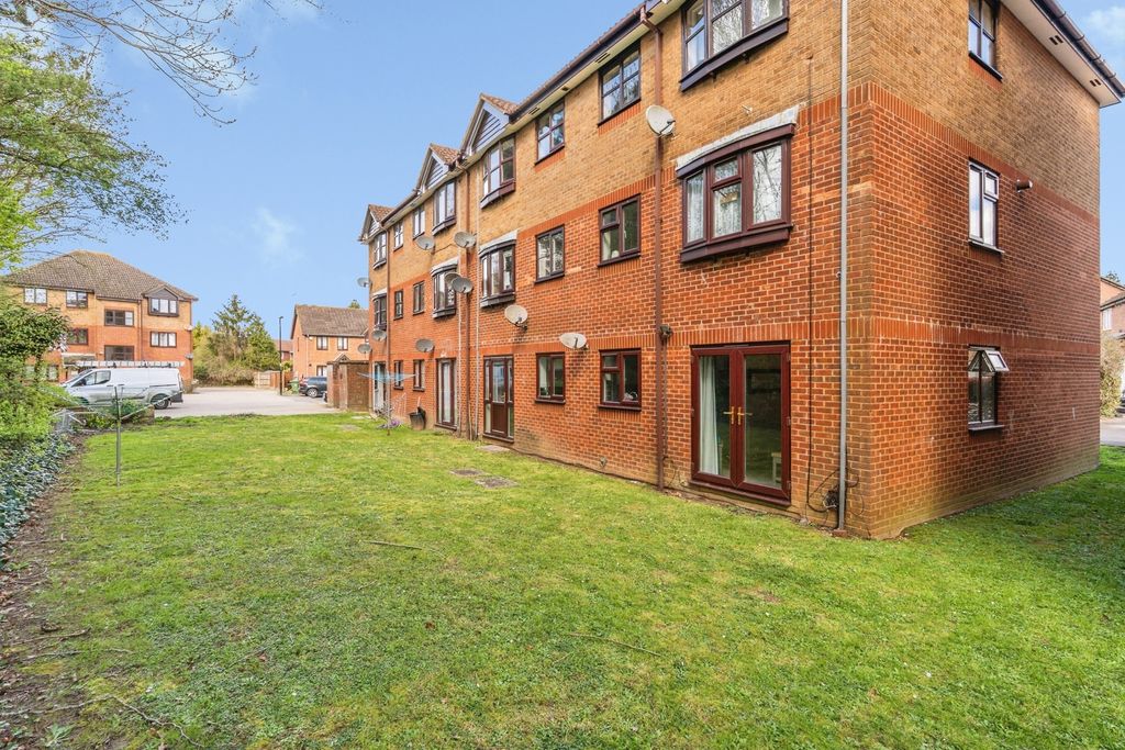 Additional image 21 of 1 bed flat for saleBrunel Road, Redbridge, Southampton SO15