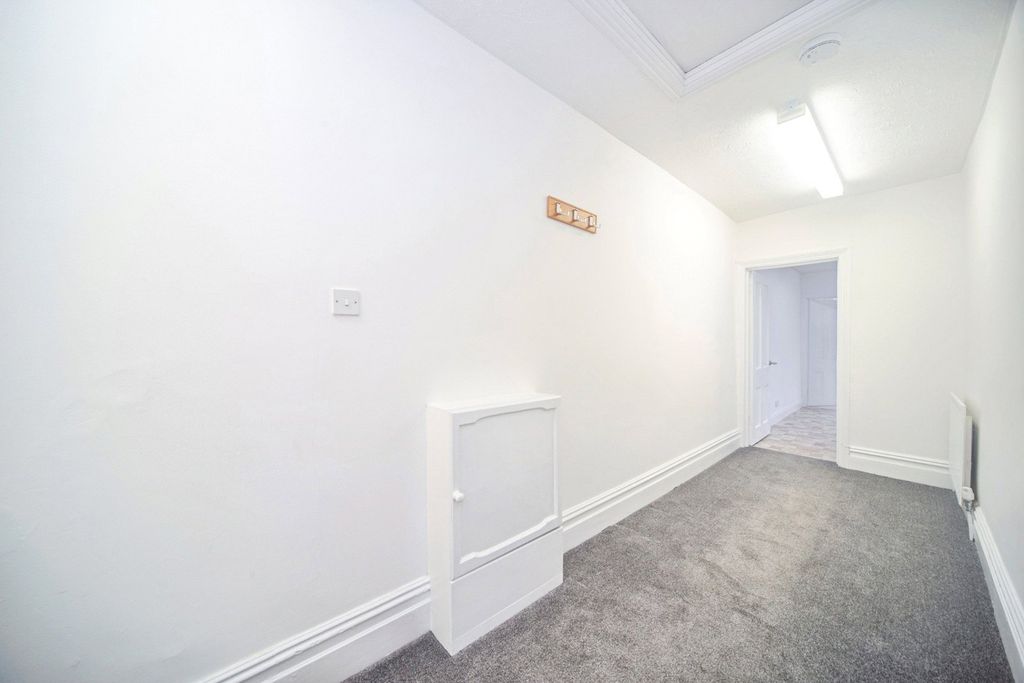 Additional image 9 of 3 bed semi-detached house for saleHill Lane, Bassett, Southampton, Hampshire SO15