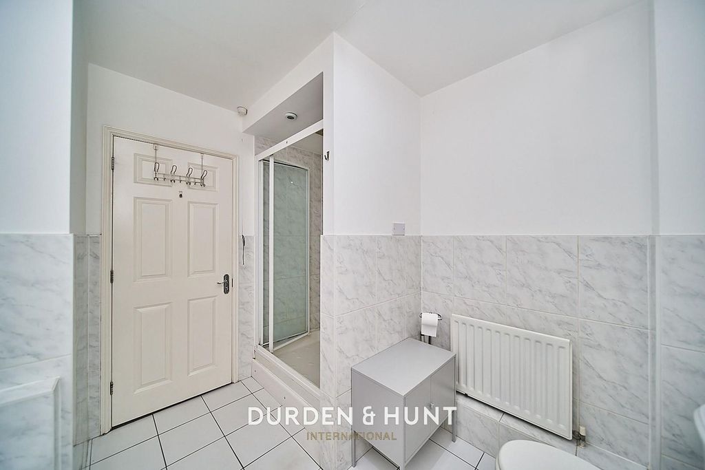 Additional image 15 of 2 bed flat for saleThe Boulevard, Woodford Green IG8