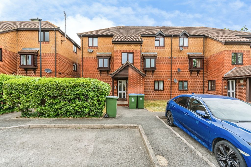 Additional image 17 of 1 bed flat for saleBrunel Road, Redbridge, Southampton SO15