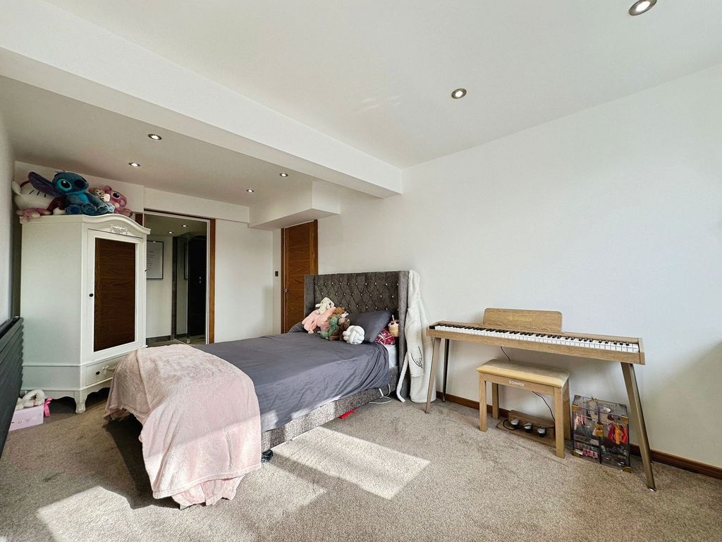 Additional image 41 of 4 bed detached house for saleCheswell Close, Compton, Wolverhampton WV6