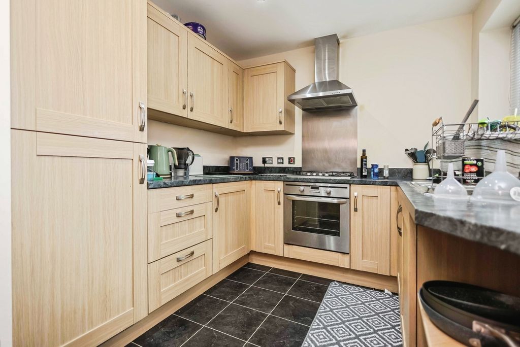 Additional image 9 of 2 bed flat for saleCrossley Road, Worcester, Worcestershire WR5