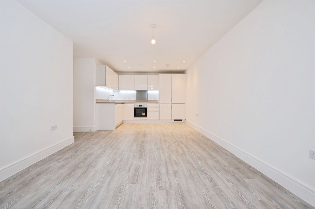 Additional image 2 of 2 bed flat for saleMeridian Way, Southampton SO14