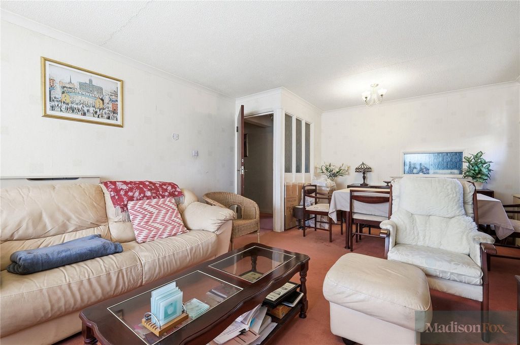 Additional image 6 of 3 bed flat for saleParkmore Close, Woodford Green IG8