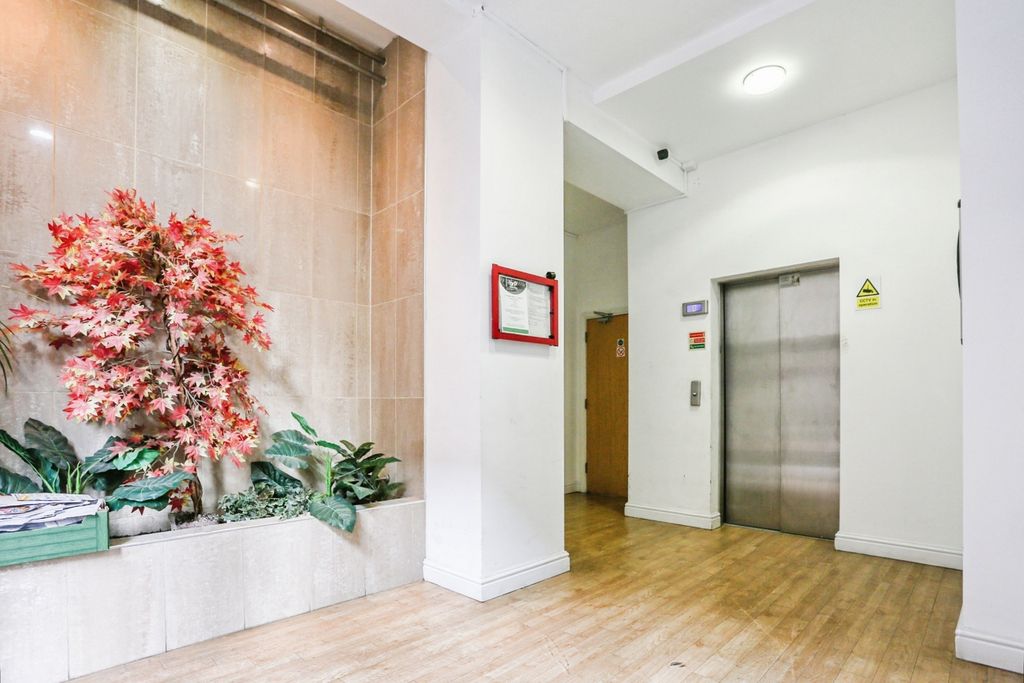 Additional image 10 of 2 bed flat for saleFosse Road North, Leicester, Leicestershire LE3
