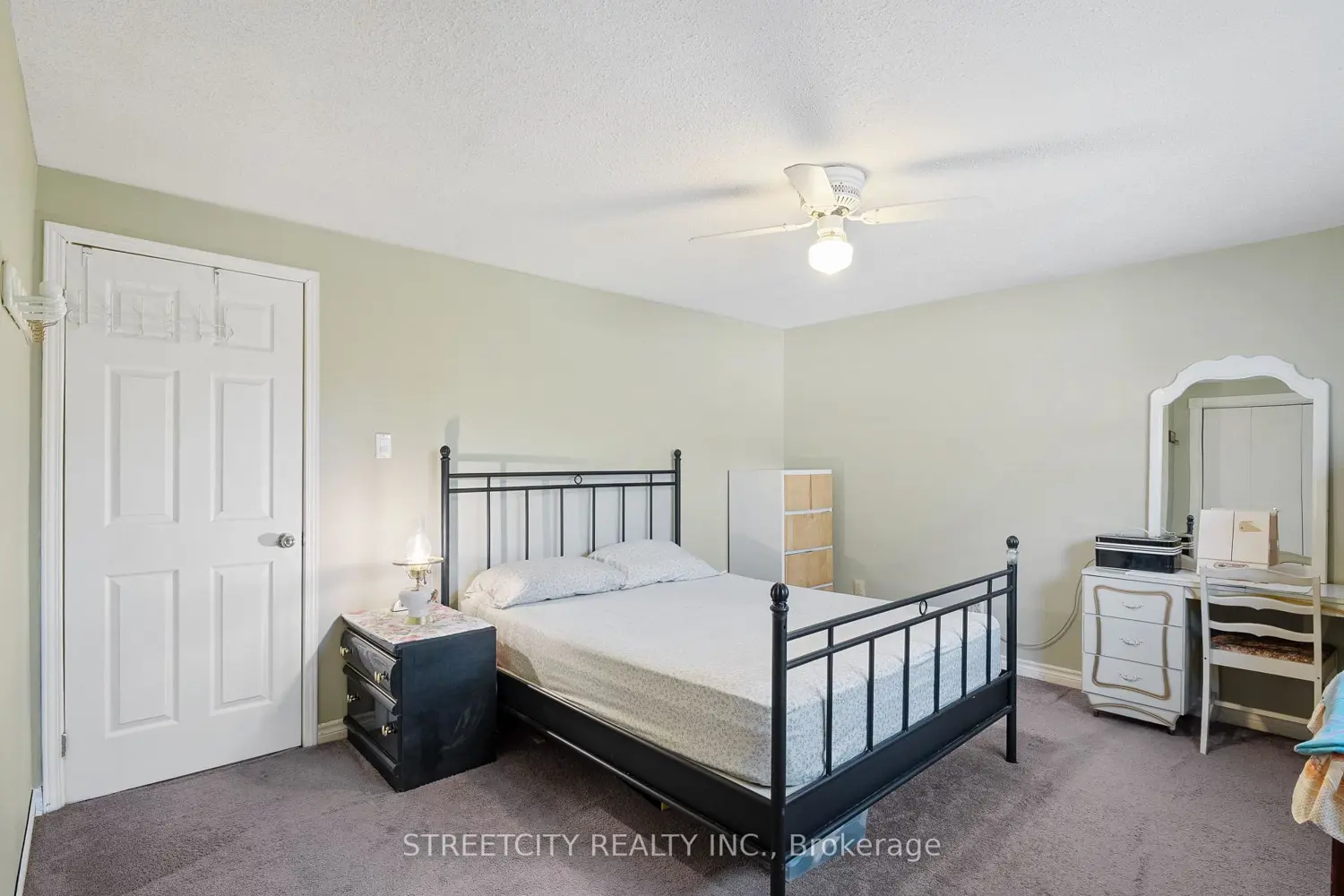 Additional image 11 of 45 Gatewood Place 19